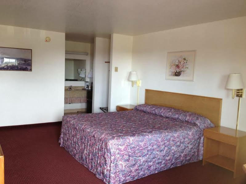Super 8 By Wyndham Crescent City Eksteriør billede
