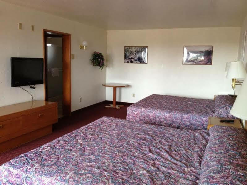 Super 8 By Wyndham Crescent City Eksteriør billede